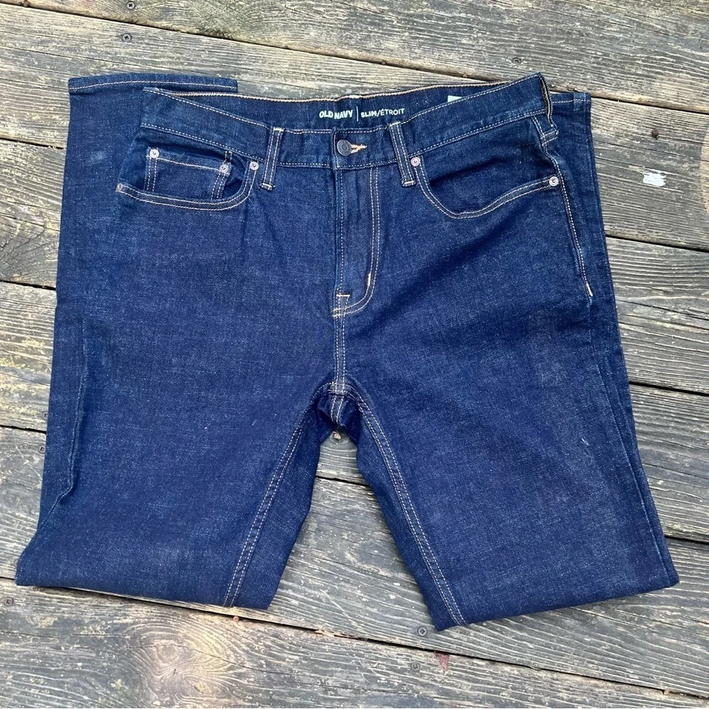 Old navy jeans - Picture 3 of 10